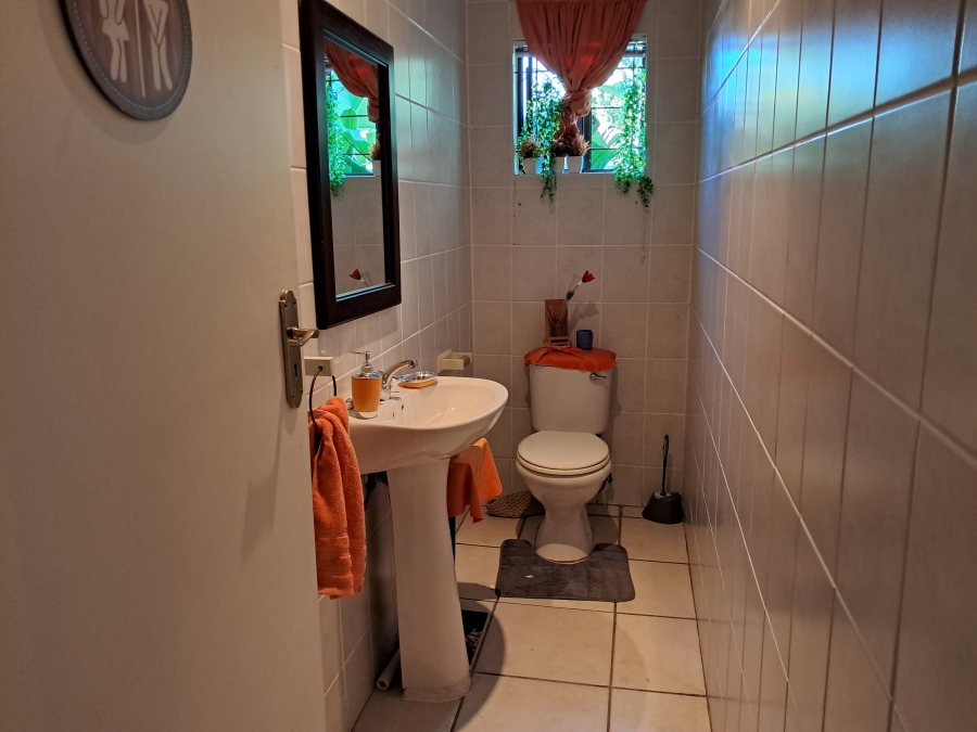 4 Bedroom Property for Sale in Winterhoek Park Eastern Cape